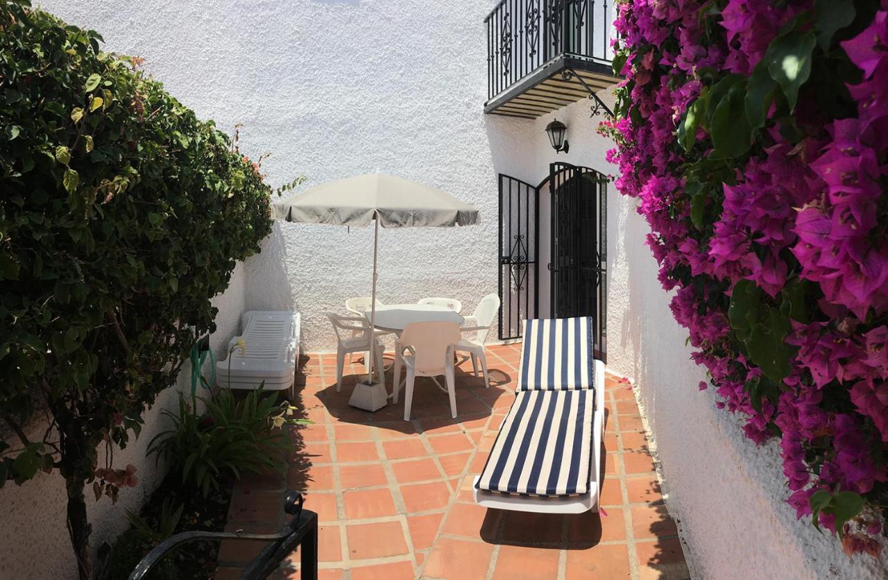 Villa Pinos 20 Menyber Nerja Esterno foto